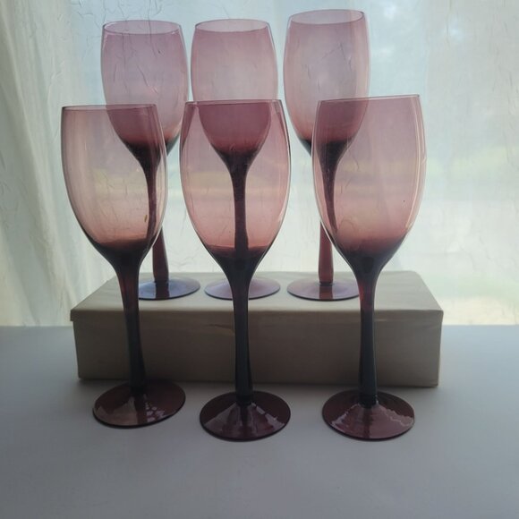 Set Of 6 Vintage Amethyst Purple Wine Glasses With Stem 7.5" Tall Elegant Design - Picture 1 of 8